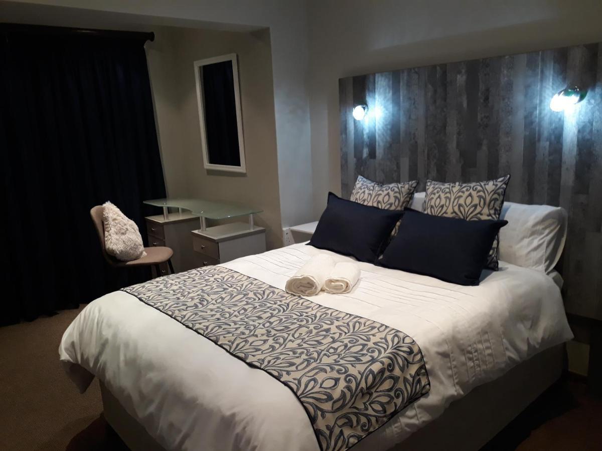 Fancy Pansy Apartment Germiston Exterior photo