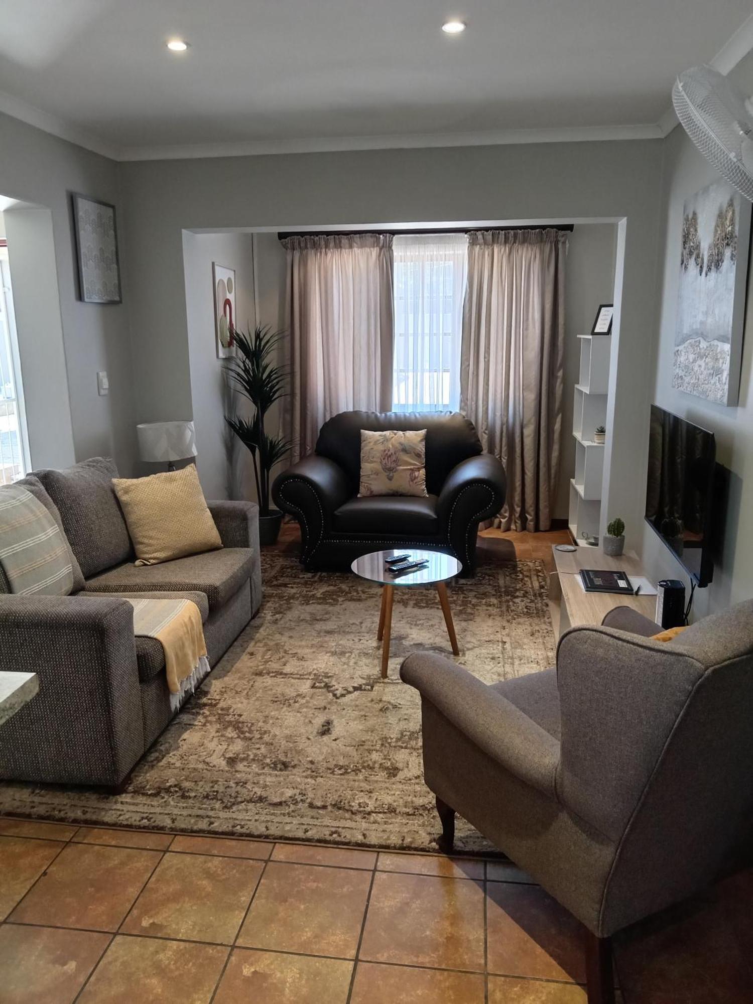 Fancy Pansy Apartment Germiston Exterior photo