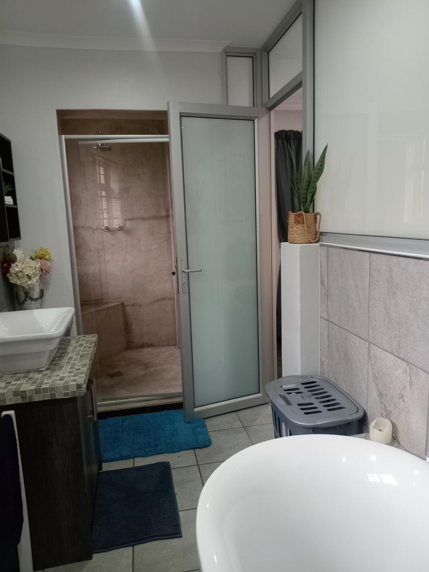 Fancy Pansy Apartment Germiston Exterior photo